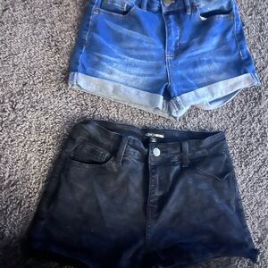 2 pairs of size 4, fashion nova jean shorts, bundle of 2 for $8